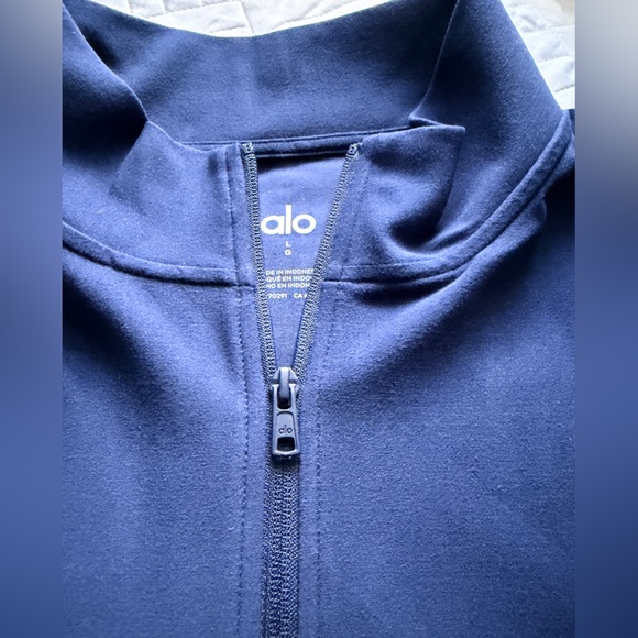 New w/ Tags ALO Yoga Men's Navy Conquer Max Mock Neck Full Zip | Size L - Picture 8 of 11